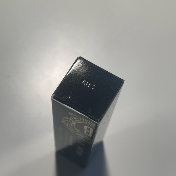 Bobbi brown luxe lipstick in the shade red velvet - Picture 4 of 6